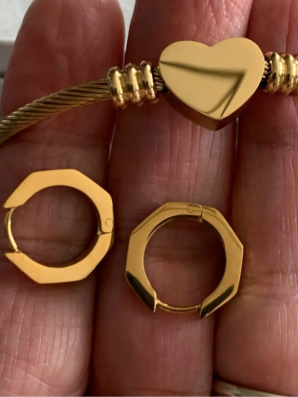 Beautiful gold filled heart bracelet and huggy hoop earrings NEW NEVER WORN